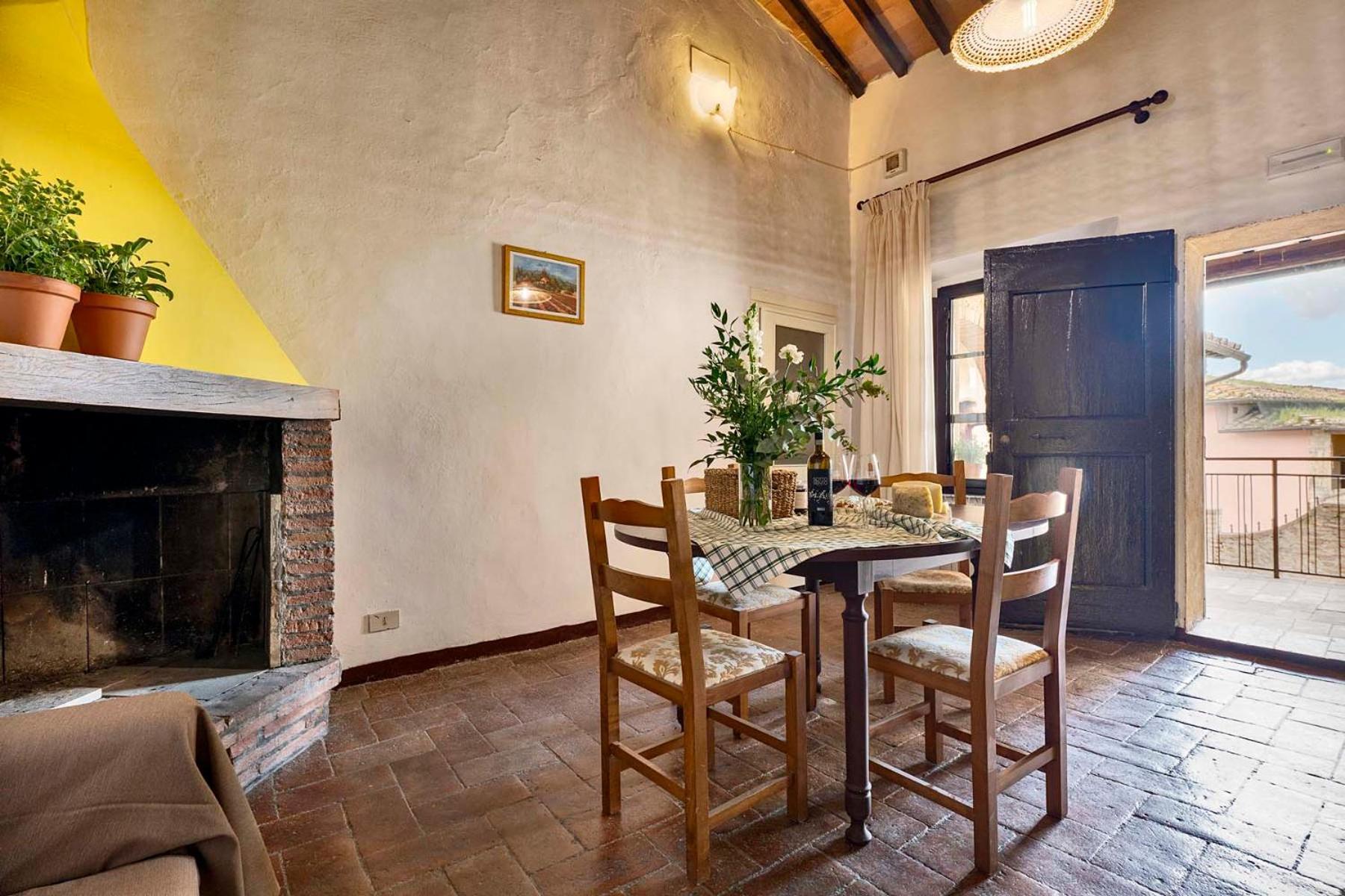 Agriturismo Tenuta Di Mensanello Colle di Val d'Elsa Habitación foto